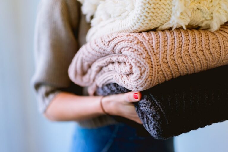 How to Keep Your Clothes Smelling Fresh Between Washes