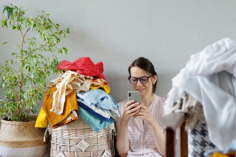 4 Easy Ways Customers Should Prepare for Residential Laundry Service Pickup