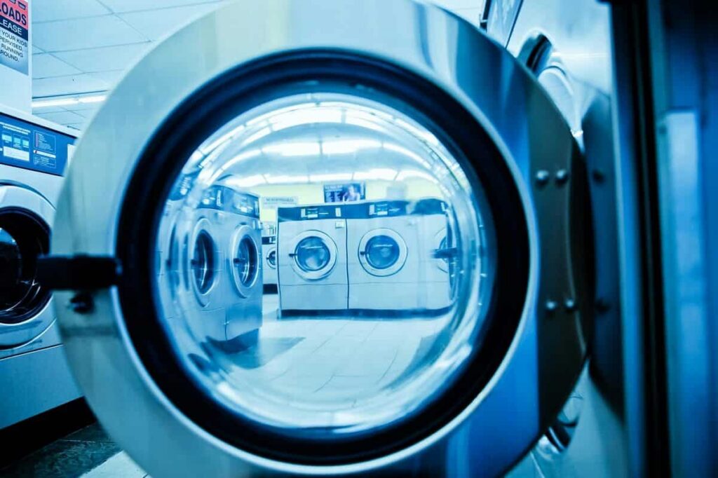 Your Staff Can Dress to Impress With Popular Commercial Laundry Services