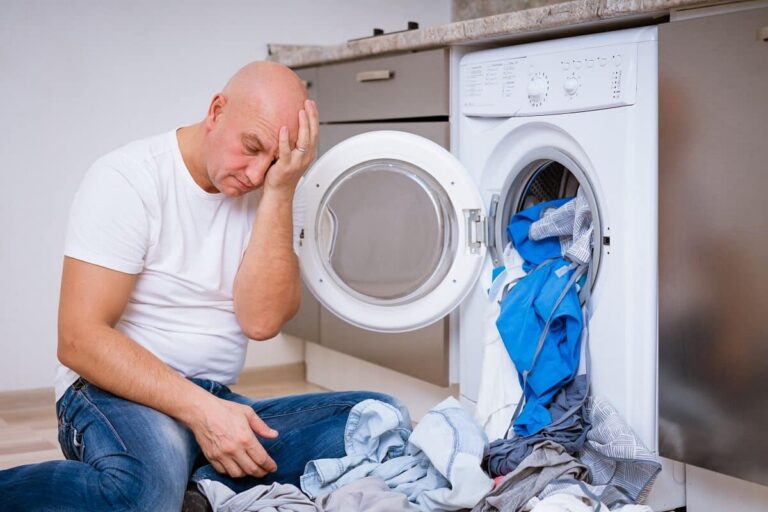 When to Choose Commercial Laundry Over In-House Washing