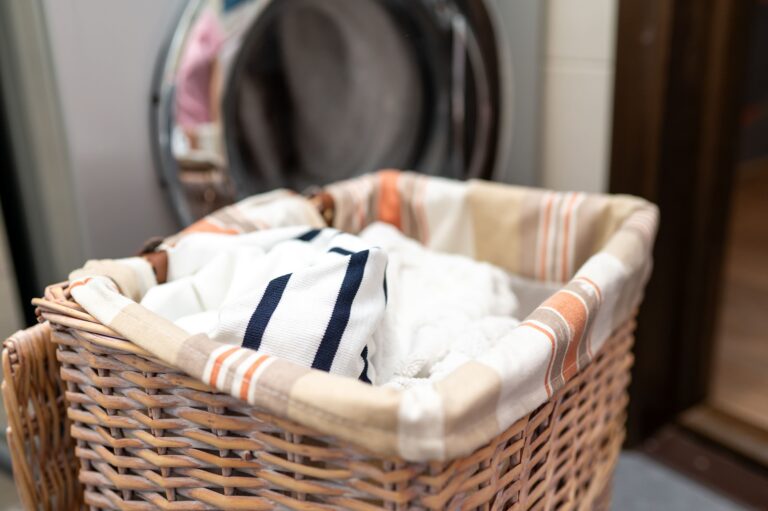 Summer Travel Starts Here: Why Santa Cruz Families Use Residential Laundry Services Before Vacation Season
