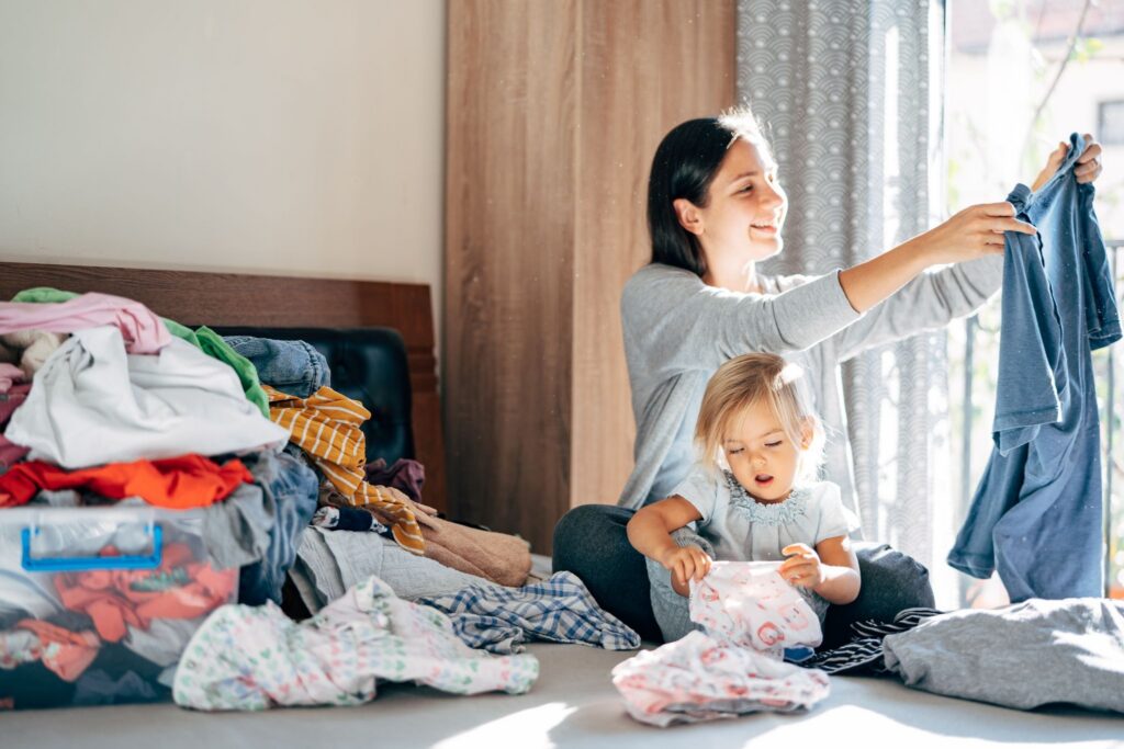 How Weekly Laundry Pickup Helps Bay Area Families Stay Ahead of Busy Summer Schedules